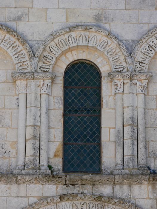 façade ouest, détail de la baie axiale