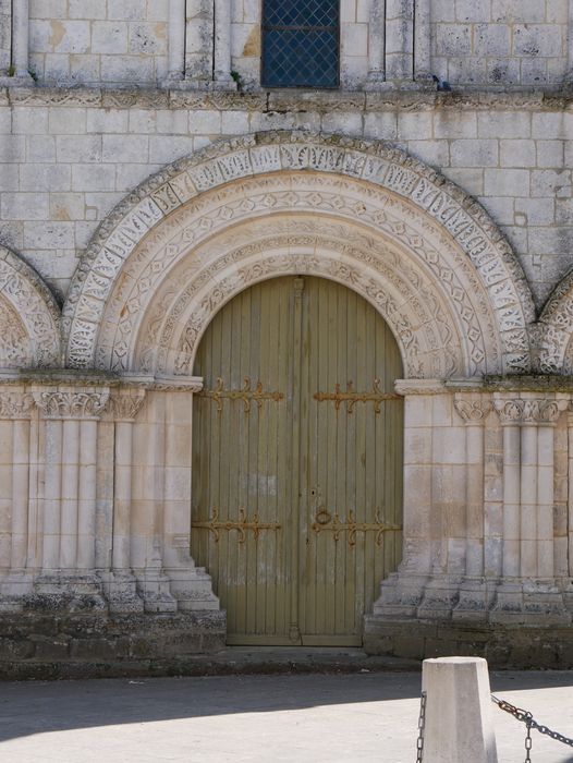 portail d’accès ouest
