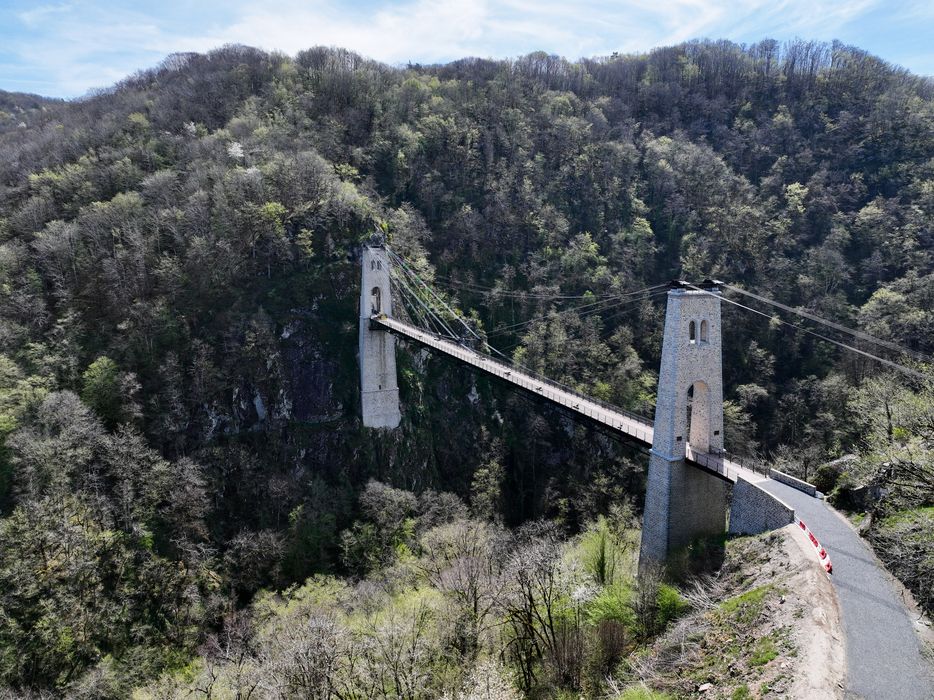 vue générale du viaduc dans son environnement depuis le Nord-Ouest