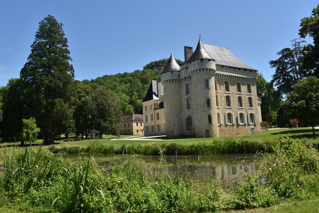 vue sud-ouest du château, mare