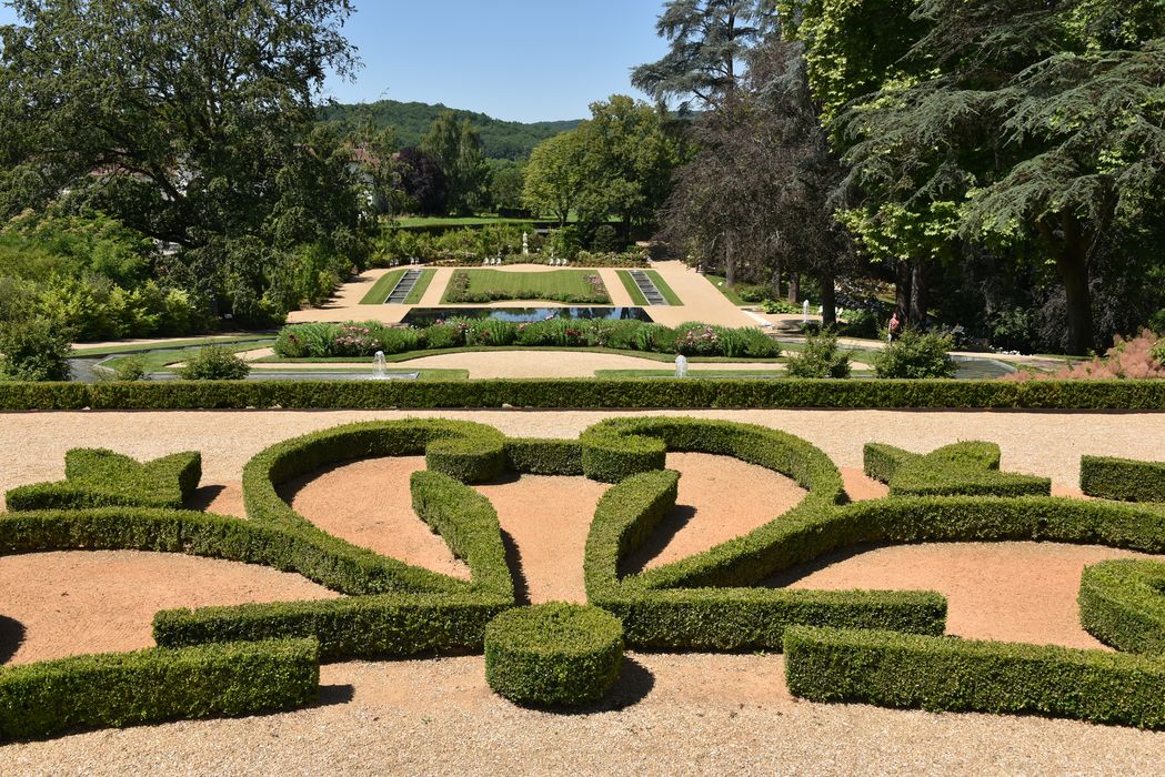 parterre (art topiaire), broderies