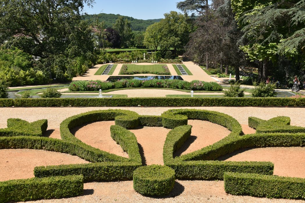 parterre (art topiaire), broderies