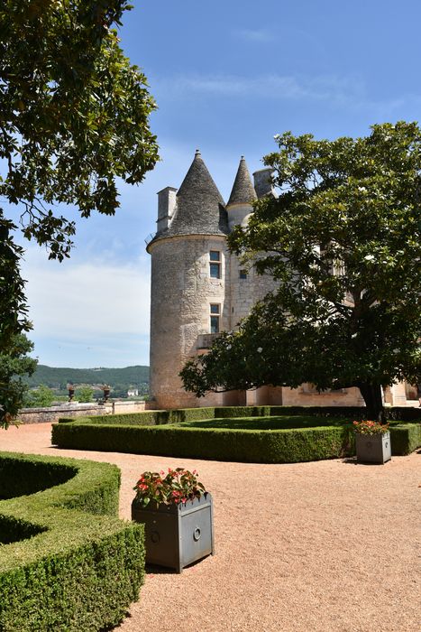 toperais, château vue sud-ouest 