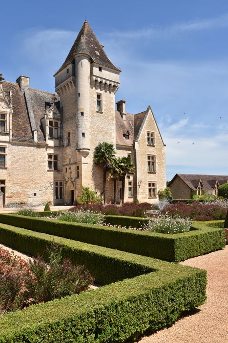 château vue sud, broderies (art topiaire)