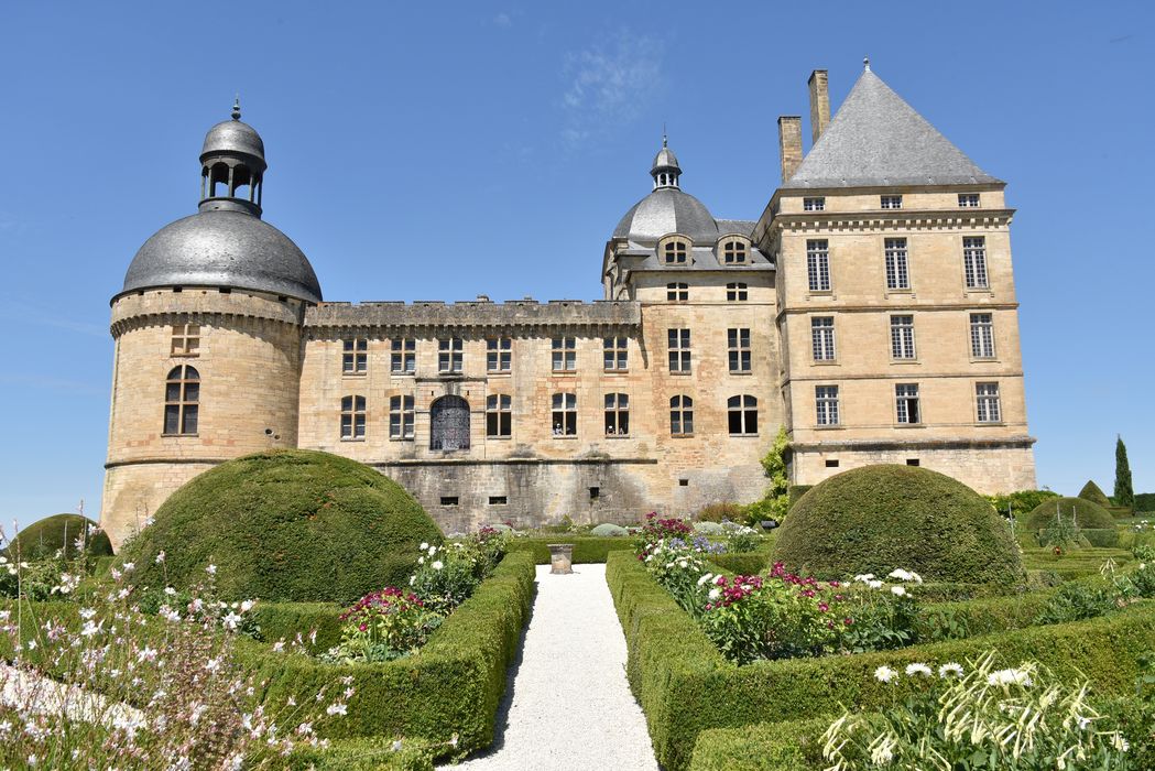 broderies (art topiaire), vue Est du Châteaux