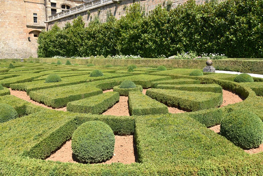 parterre (art topiaire), broderies