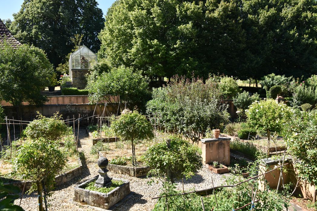 potager, parterre, arbres fruitières
