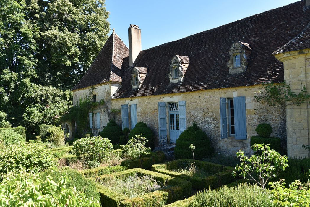 broderies (art topiaire), logis