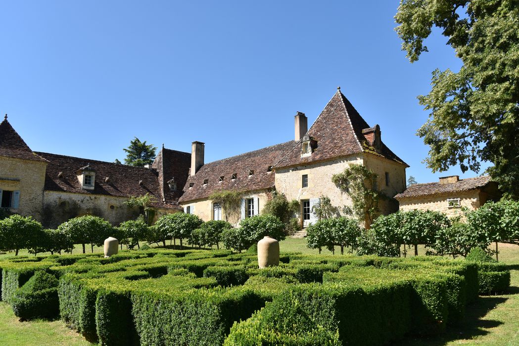 broderies (art topiaire), logis