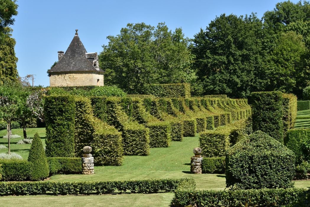 allée des broderies (art topiaire)