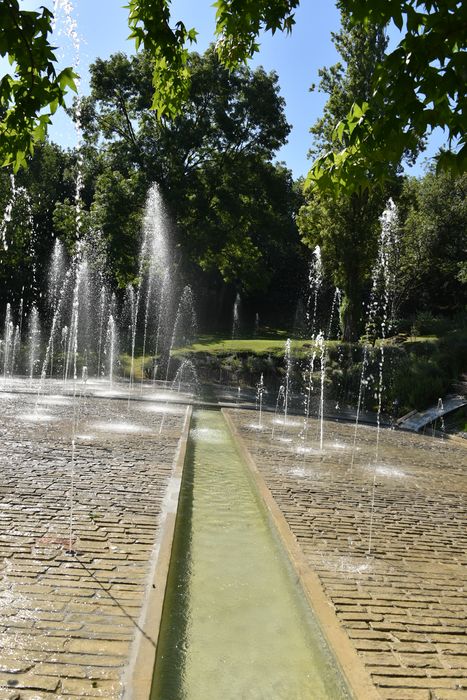 fontaine (jeu d’eau), canalisation