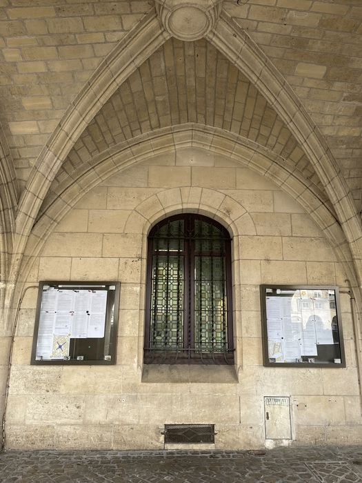 galerie sur rue, vue partielle