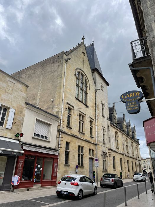 ensemble sud-est sur la rue Jules Ferry
