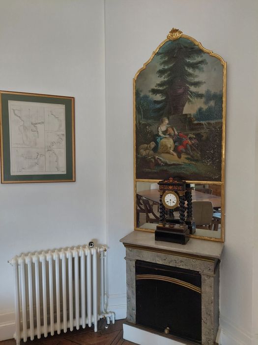 vue partielle du mobilier
