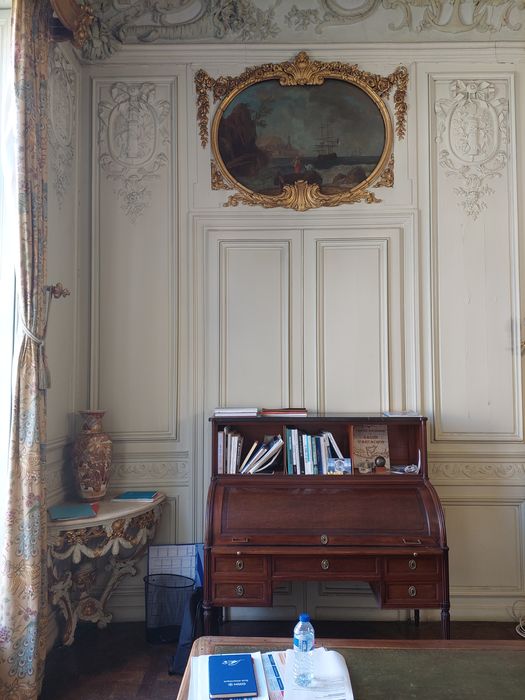 grand salon, vue partielle du décor