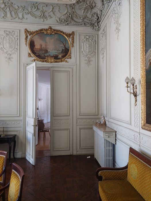 grand salon, vue partielle du décor