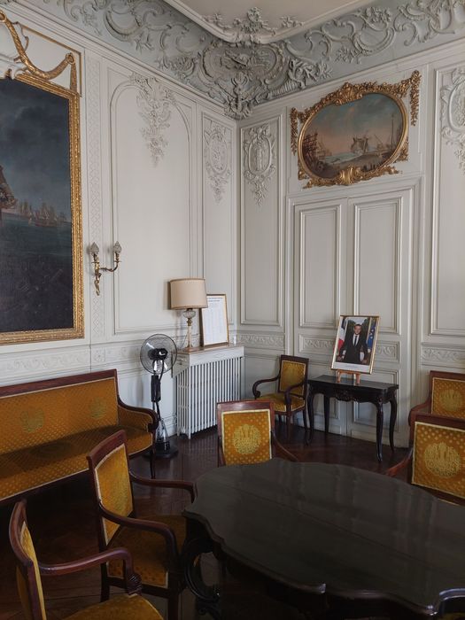 grand salon, vue partielle du décor