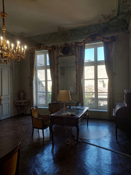 grand salon, vue partielle du décor