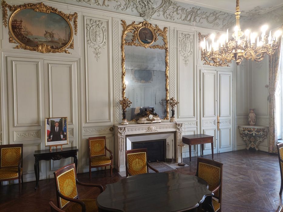 grand salon, vue partielle du décor