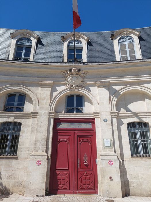 portail d’accès sur rue