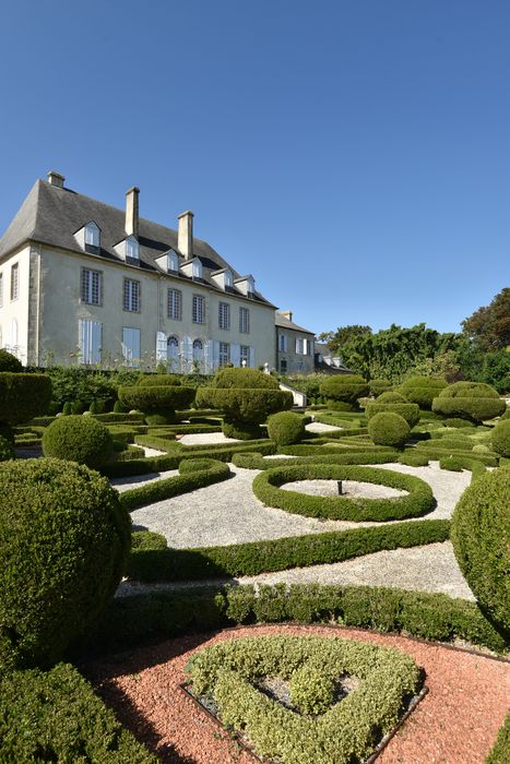parterre, bordures (art topiaire), vue Nord-Est du château