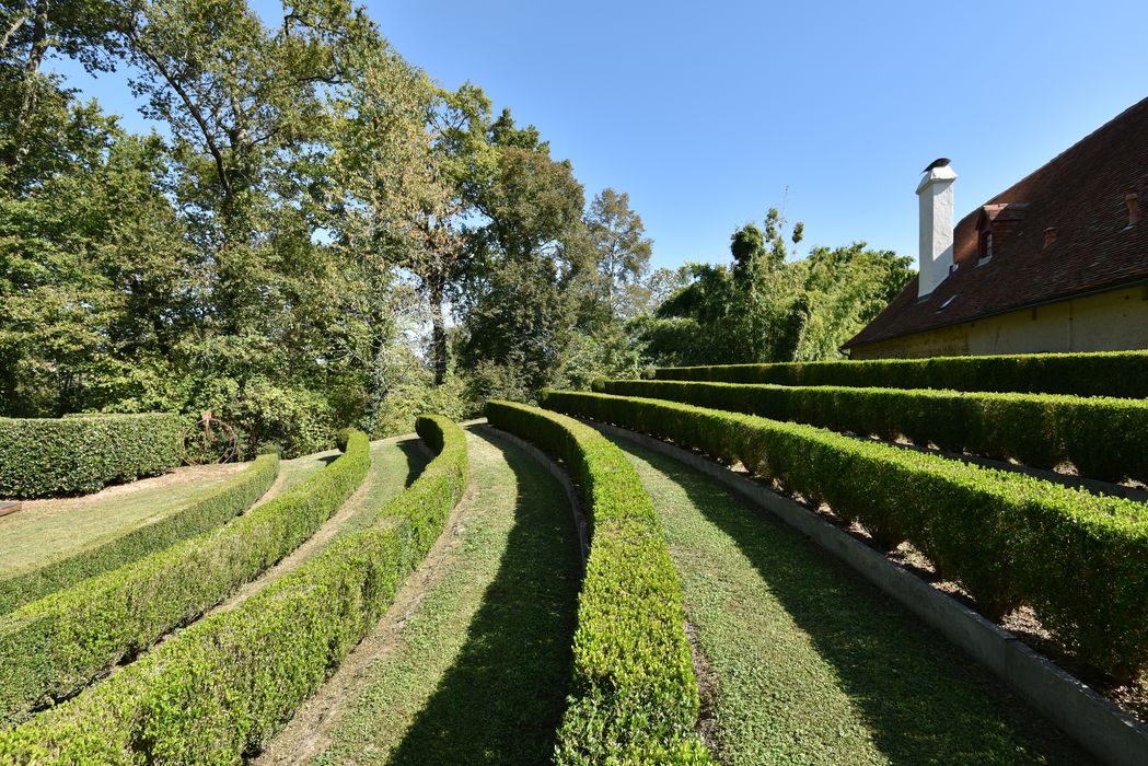 théâtre de verdure, broderies (art topiaire)