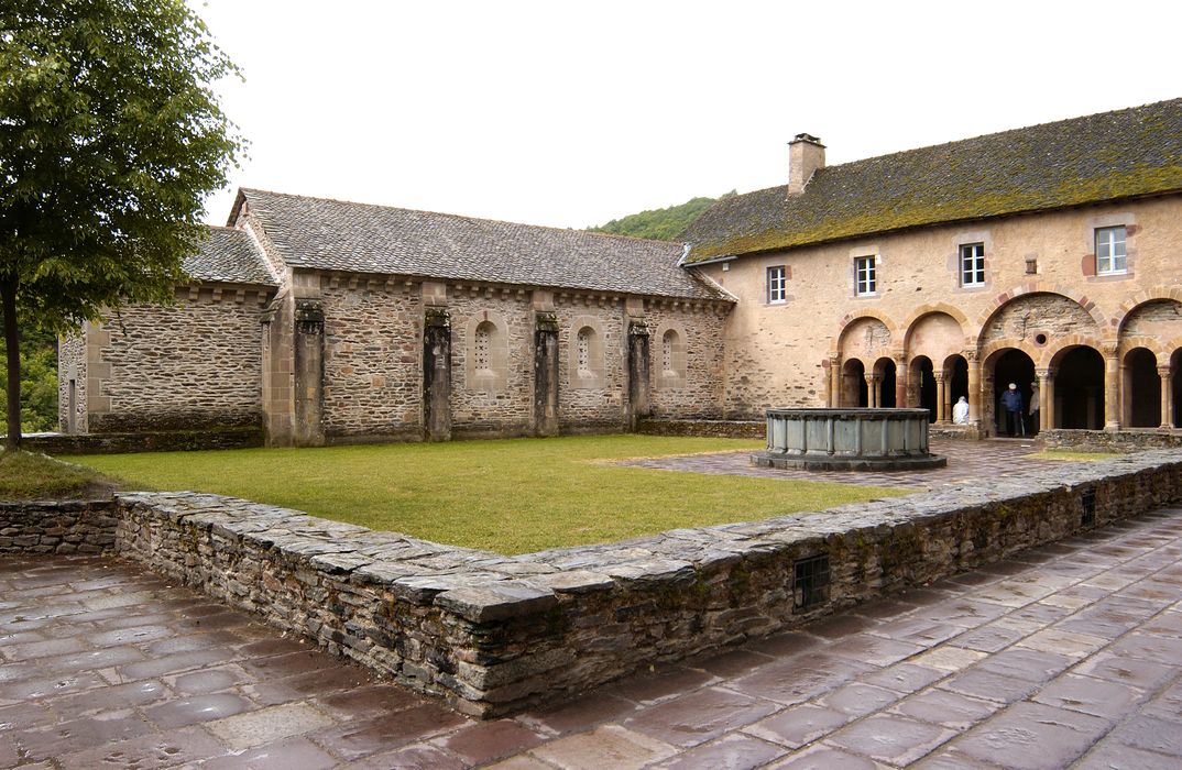 Ancienne abbaye Sainte-Foy