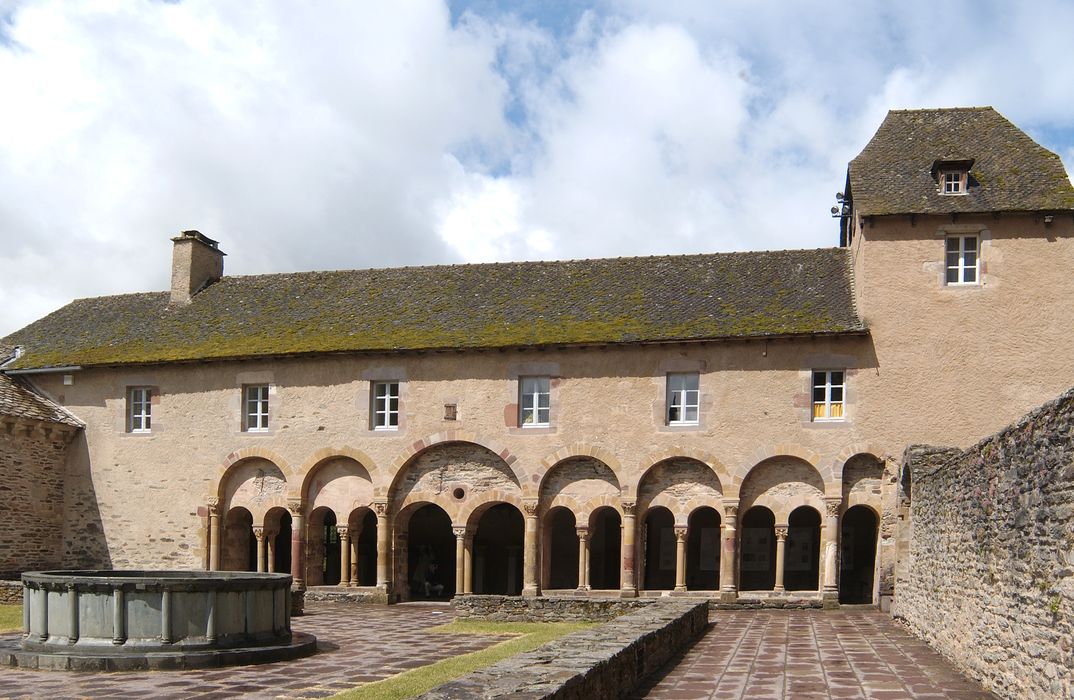 Ancienne abbaye Sainte-Foy