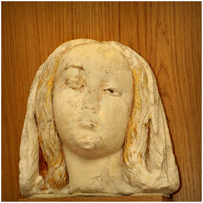 fragment de statue : Tête de femme - © Ministère de la Culture (France), Direction Régionale des Affaires Culturelles d'Occitanie, tous droits réservés