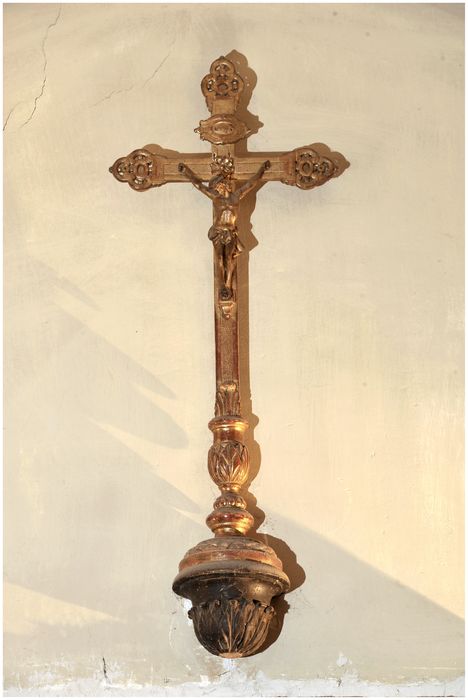 croix de sacristie : Christ en croix