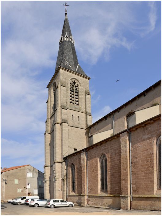 Eglise (ancienne cathédrale) : Façade latérale sud, vue partielle