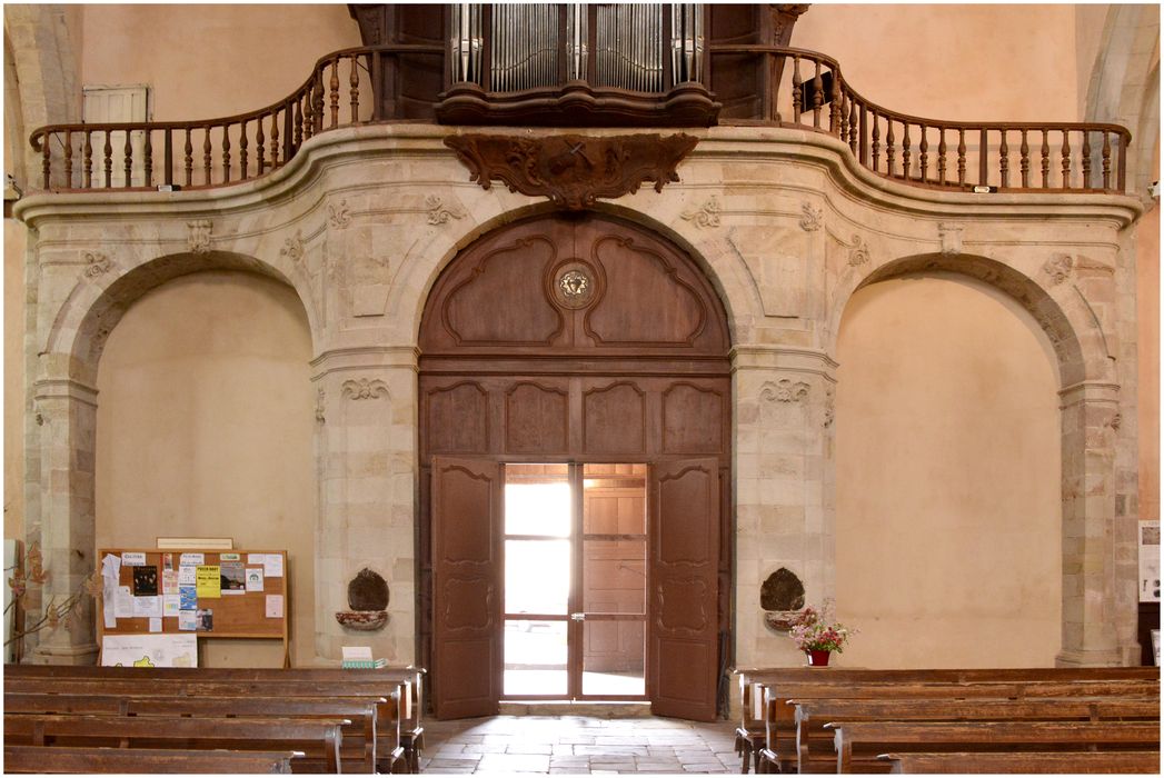 Eglise (ancienne cathédrale) : Tribune de l'orgue, vue générale