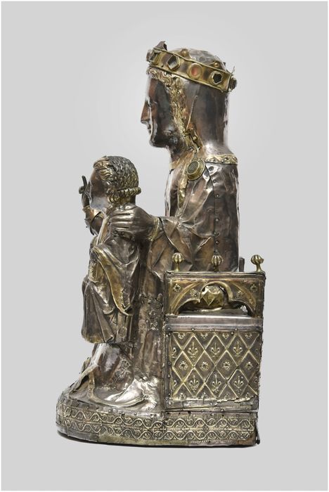 statue : Vierge à l'Enfant assise