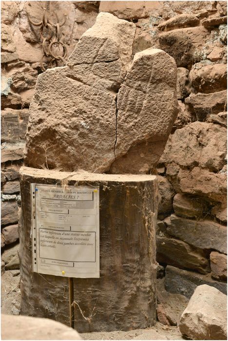 statue-menhir des Ardaliès 7 - © Ministère de la Culture (France), Direction Régionale des Affaires Culturelles d'Occitanie, tous droits réservés