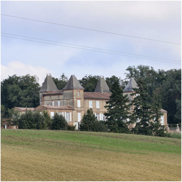 vue partielle du château depuis le Sud-Ouest