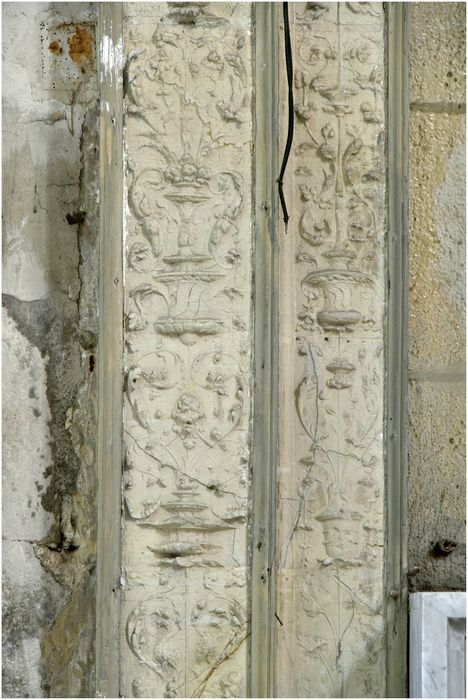 autel de la chapelle de la famille Pomairols, détail