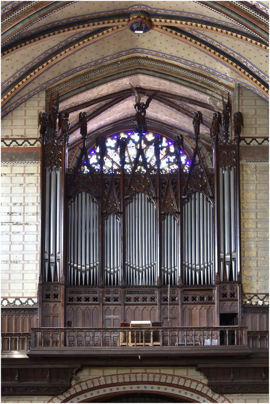 Grand orgue Cavaillé-Coll, sculptures dessinées par Violle-le-Duc.