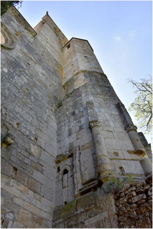 tour sur façade nord