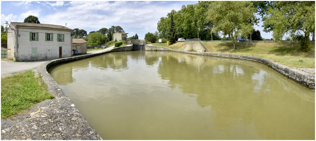 Ecluses du Fresquel. Bassin d'attente.