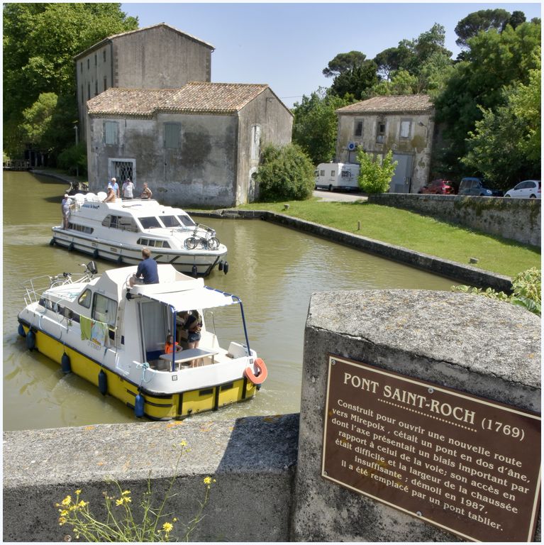 Ecluse Saint-Roch. Pont.