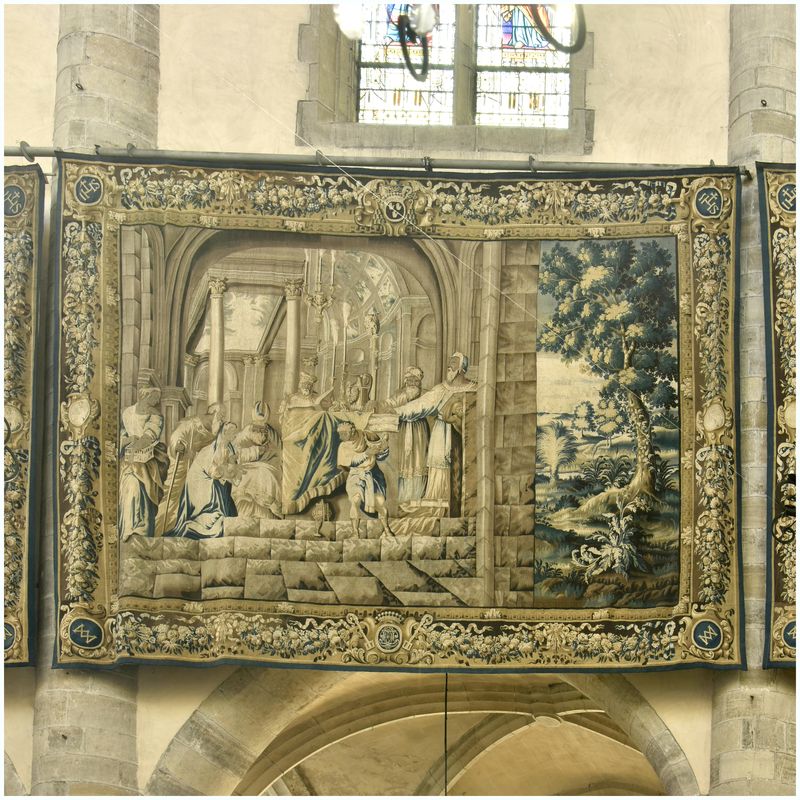 Tapisserie d'Aubusson. Scène de la vie de la Vierge. Présentation de Jésus au temple.