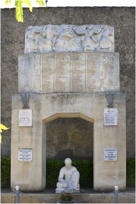 Vue d'ensemble du monument.