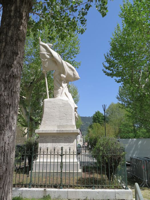 Face postérieure du monument