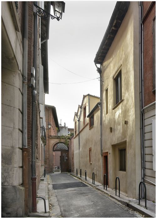 rue Sesquières, façades de la maison et de la dépendance