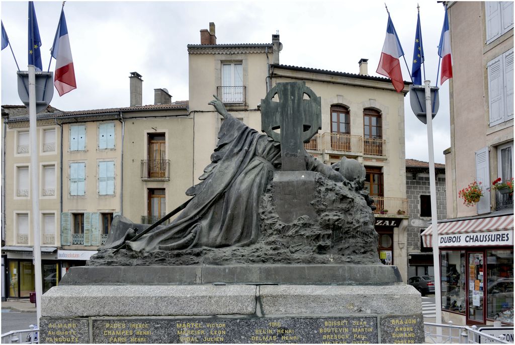 Face postérieure du monument.