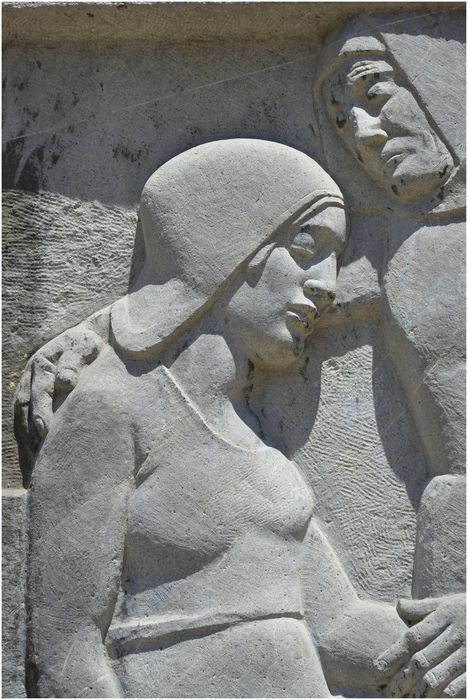 Bas-relief de gauche. Détail.