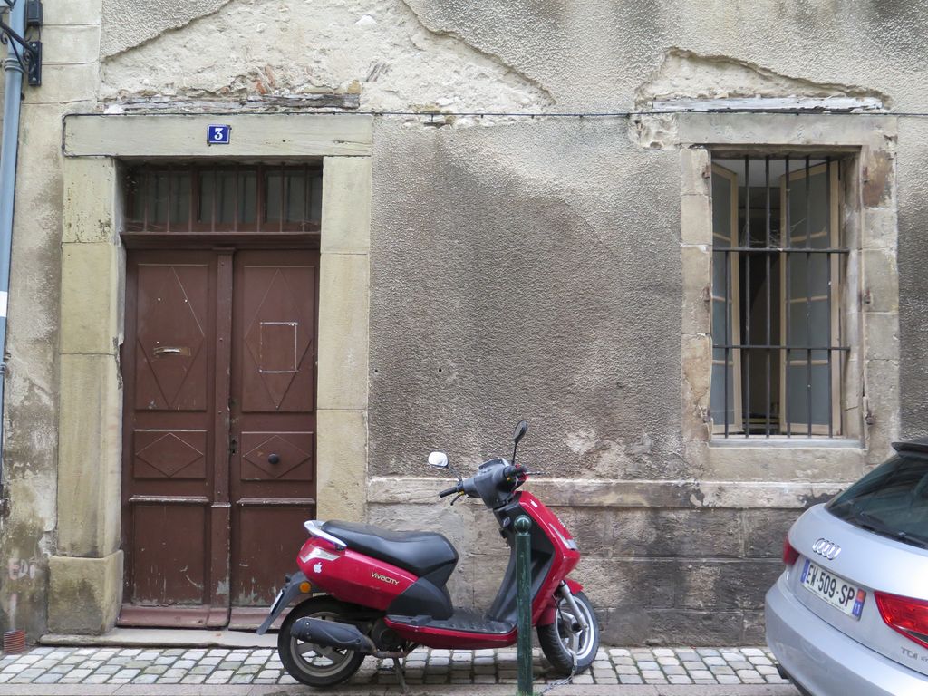 3 rue Grammatique. Entrée de la chapelle Notre-Dame de Grâce transformée en salle d’asile en 1855.