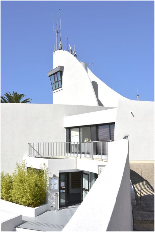 Capitainerie de Port Camargue. Architecte Jean Balladur.