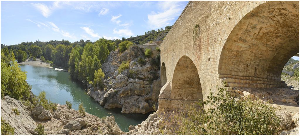 Arches du pont côté aval.