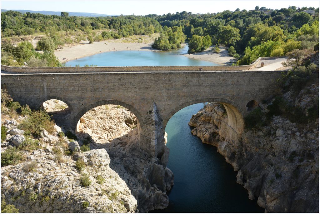 Le pont depuis l’amont.